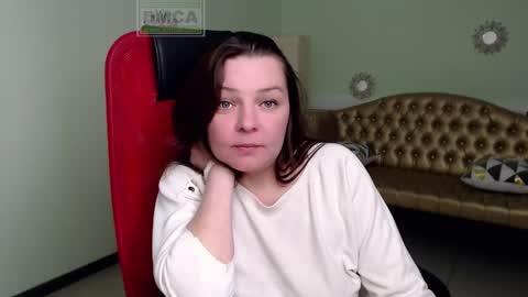 Snapshot of lily_flower7_ chatting on March 10, 9:56 am Lily online show from March 10, 9:56 am