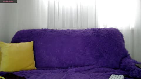 Lily Litle online show from March 8, 2:08 pm