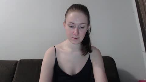 lily_love_x online show from March 24, 11:33 pm