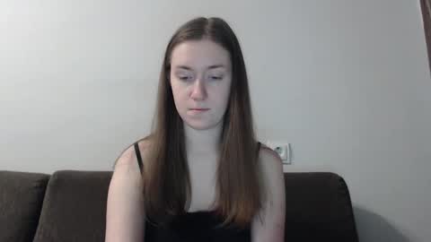 Snapshot of lily_love_x chatting on February 13, 3:29 am lily_love_x online show from February 13, 3:29 am
