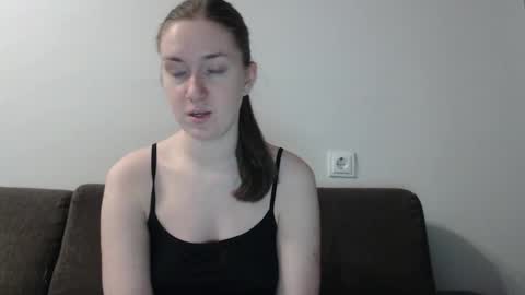 Snapshot of lily_love_x chatting on February 14, 6:34 am lily_love_x online show from February 14, 6:34 am