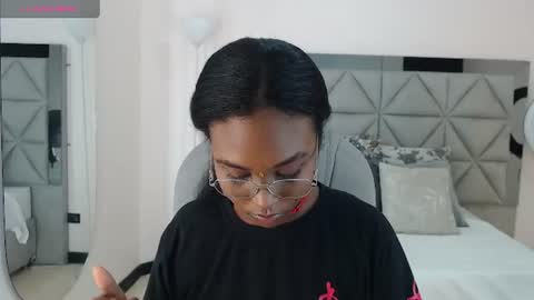 lily_mendoza online show from July 27, 7:44 pm