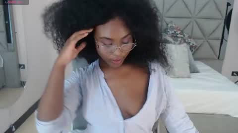 lily_mendoza online show from June 12, 7:57 pm