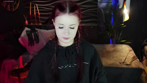 Lily online show from October 22, 7:44 am