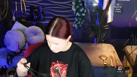 Lily online show from January 14, 7:27 am