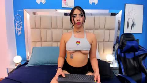 lily_rousse0 online show from July 23, 4:10 am