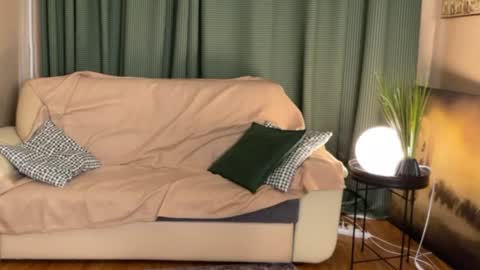 Lily Spark online show from June 11, 2:22 am