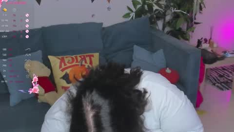 Lily online show from September 26, 5:10 pm