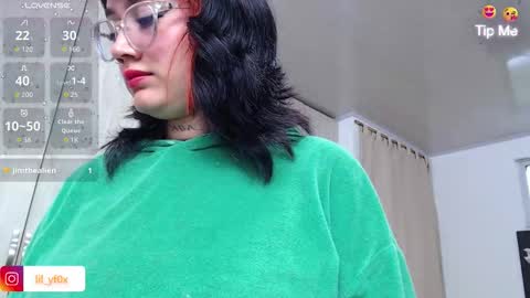 Snapshot of lilyfox23 chatting on September 20, 1:03 pm lilyfox23 online show from September 20, 1:03 pm
