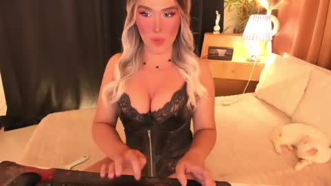 IM YOUR TRUE GODESS Lilymonstercock online show from June 26, 5:46 am