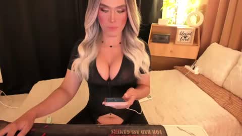 IM YOUR TRUE GODESS Lilymonstercock online show from August 2, 4:58 am