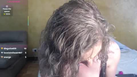 Lily Queen online show from February 7, 7:28 pm