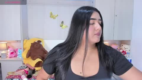 lilywhitee1 online show from April 16, 4:12 am