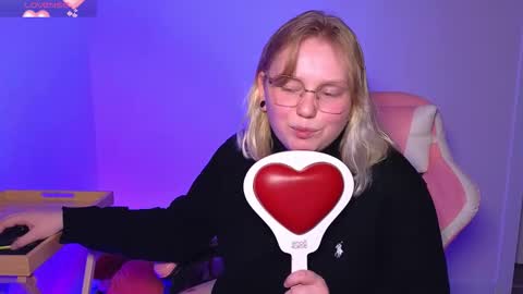 Snapshot of lime_cat chatting on September 27, 12:19 am lime cat online show from September 27, 12:19 am