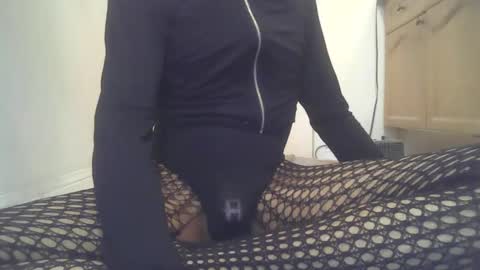 limpclitsissyfemboy online show from November 2, 6:52 pm