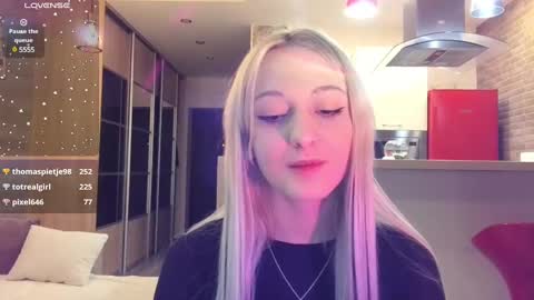 lin_xi online show from January 28, 9:19 am