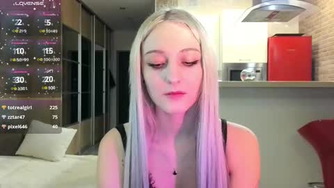 lin_xi online show from January 23, 2:17 pm