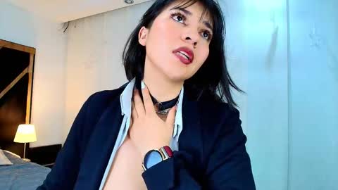  Lina Bedoya  online show from March 11, 12:19 pm