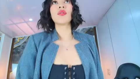  Lina Bedoya  online show from July 4, 12:09 pm