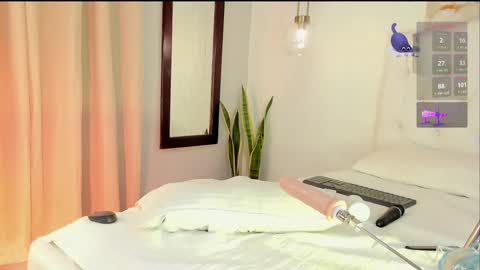 Lyn online show from February 3, 6:40 am