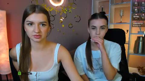 lina_fox12 online show from July 29, 1:00 pm