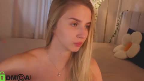 LINA online show from July 16, 1:53 am