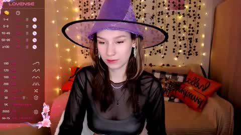 Lina online show from October 28, 9:21 am