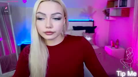 I am Lina online show from February 3, 5:50 pm