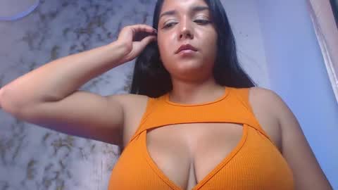lincy_honeyy online show from June 5, 5:14 am