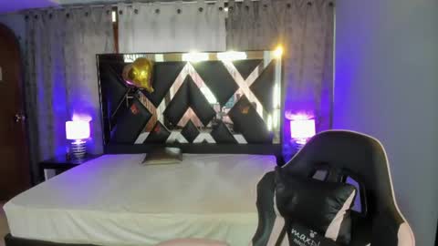  Linda  online show from June 13, 6:51 pm