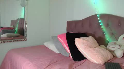 linda online show from December 23, 1:45 am