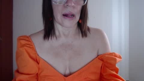 Linda Hanna online show from January 15, 6:06 pm