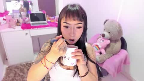 Lindaa maria  online show from November 19, 7:08 am