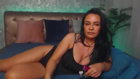Linda online show from June 23, 1:35 am