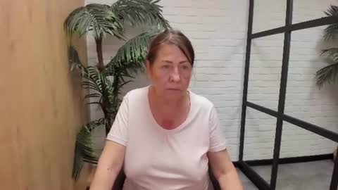 Linda online show from June 15, 1:03 pm