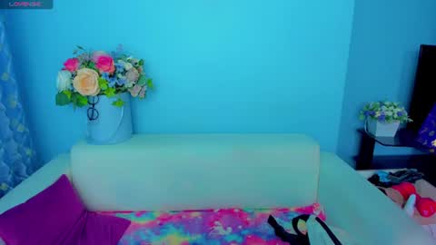 Linda online show from August 3, 6:04 am