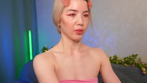 Linda online show from May 25, 5:13 am