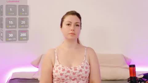 Linda  --  online show from June 13, 5:01 pm