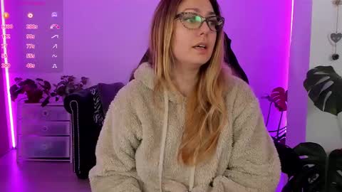 Linda  --  online show from March 7, 9:48 pm