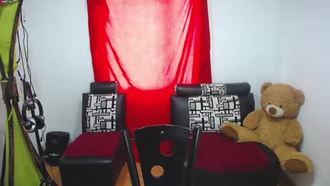 lindsey_2023 online show from March 7, 6:43 pm