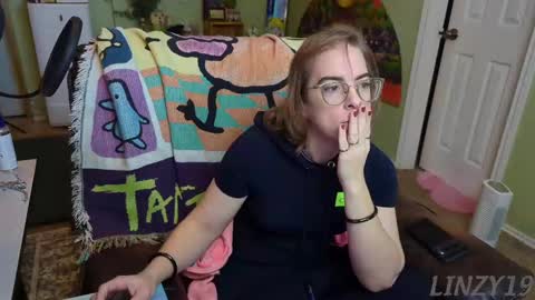 Linzy19 online show from February 16, 6:43 pm