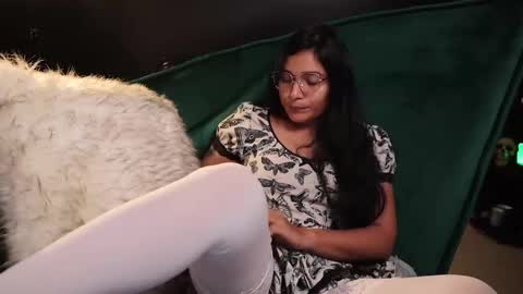 Snapshot of lireesa chatting on February 27, 2:57 am Lire online show from February 27, 2:57 am