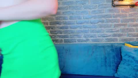 Lisa Caprice online show from June 5, 4:30 am