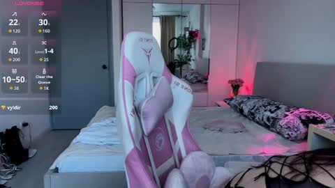 lisa_moons online show from July 2, 3:39 pm