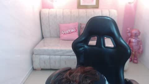 Liz online show from June 11, 8:29 pm
