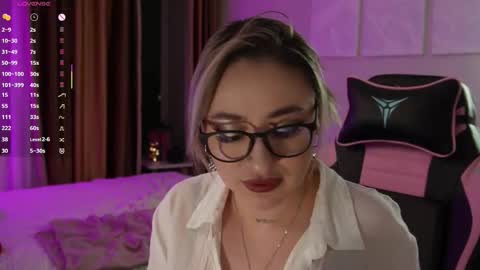   LISA   online show from January 14, 7:11 pm