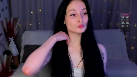 Lisa Moore online show from March 6, 3:56 pm