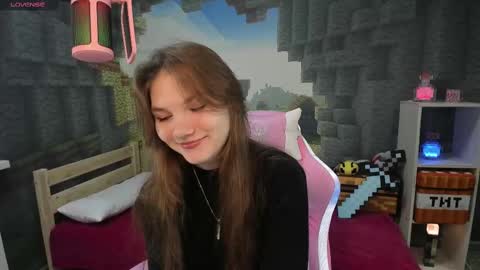Lisa online show from February 13, 5:33 pm
