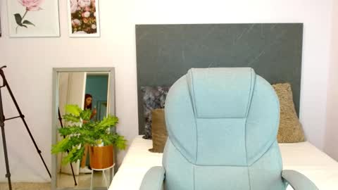 Liseth Fox online show from January 18, 6:32 pm