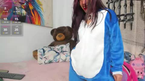 lissa_petitee online show from November 1, 2:45 am